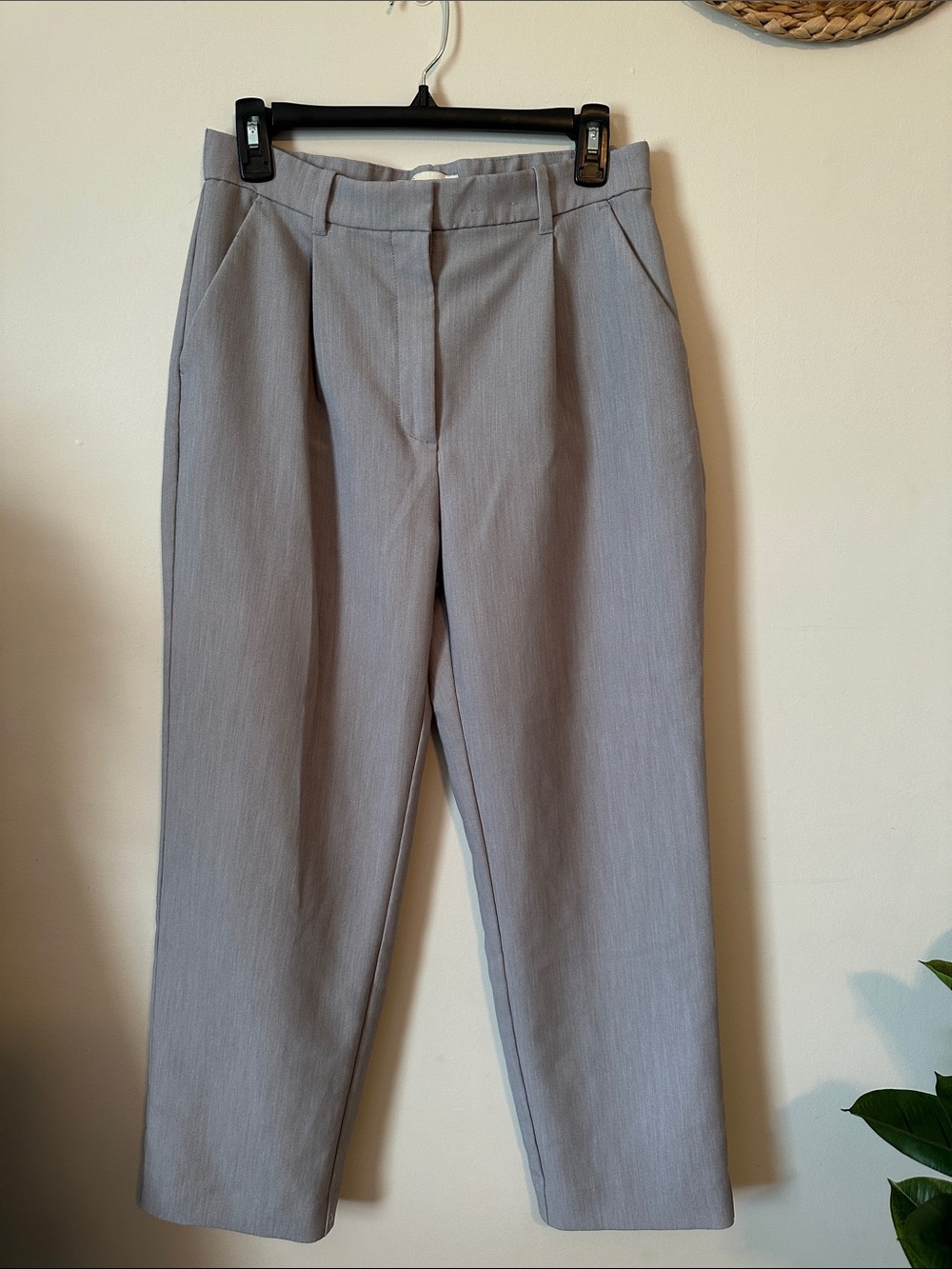 Abercombie & Fitch pleated dress pants size 29